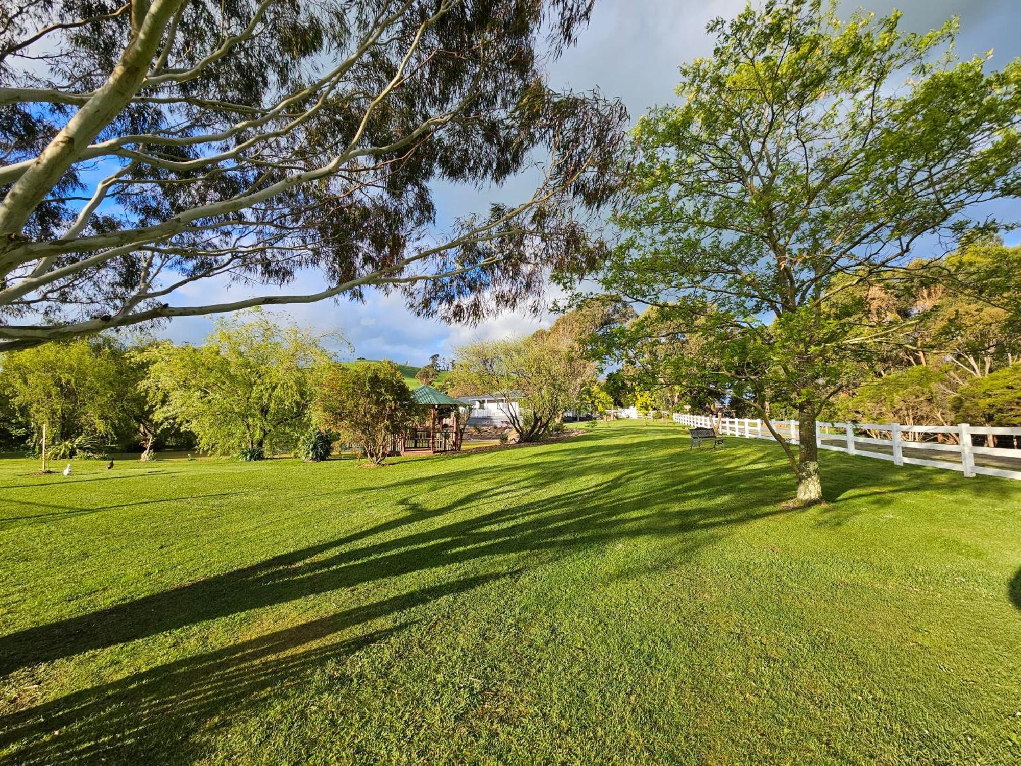 Maple Ridge Cottages Dumbalk エクステリア 写真